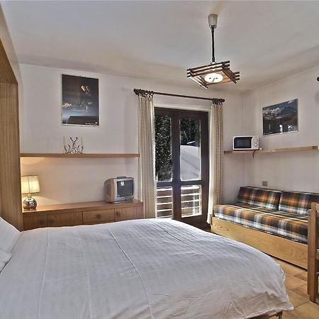 Residence Raffaella Santa Caterina Valfurva Szoba fotó